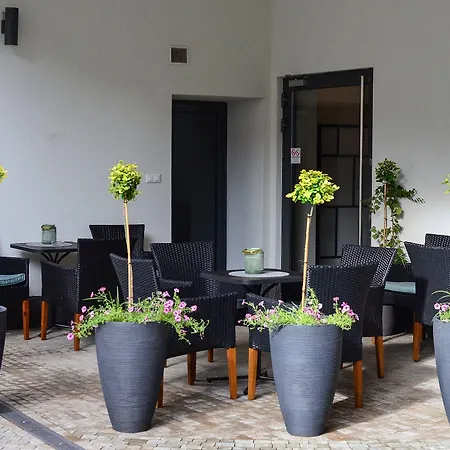 Aga Tenis By Radwanska Apartahotel Cracovia