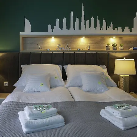 Aga Tenis By Radwanska 公寓式酒店 克拉科夫