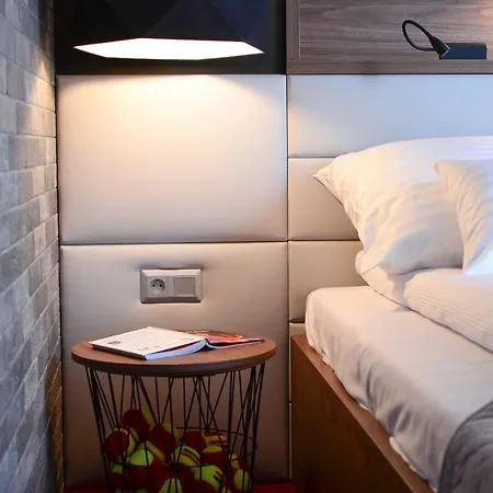 Aga Tenis By Radwanska Apartahotel